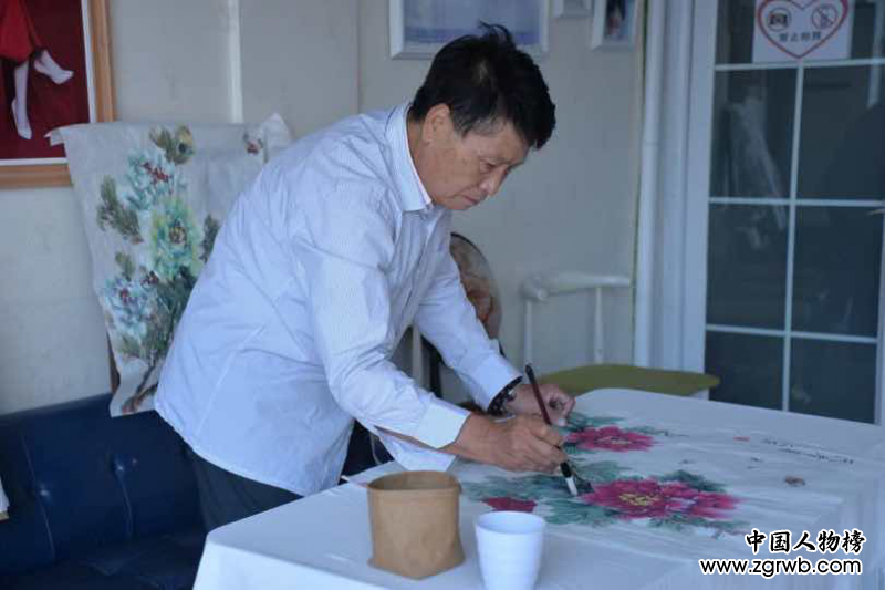 青春不墨千秋畫，牡丹無暖四季發 ——楊青春書畫藝術賞析