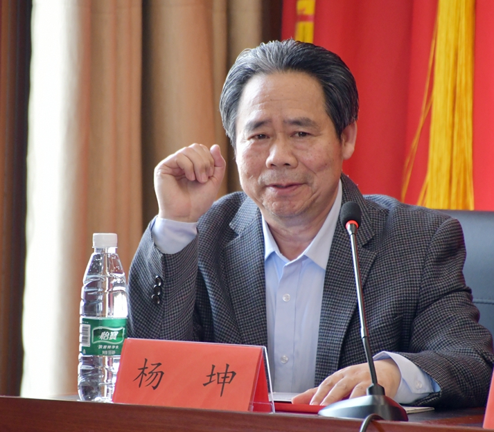中國文藝名家“品讀大美贛鄱  放歌萬年石鎮(zhèn)”采風(fēng)系列活動舉辦