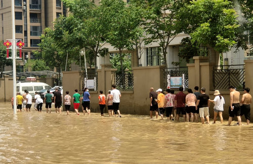 公益在線：抗洪救災 “豫”愛同行