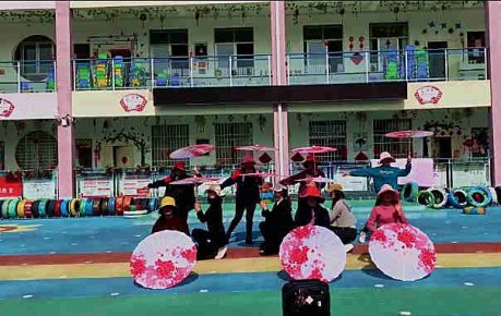 舞出風姿，綻放風采——湖北英山縣孔家坊鄉(xiāng)中心幼兒園教師舞