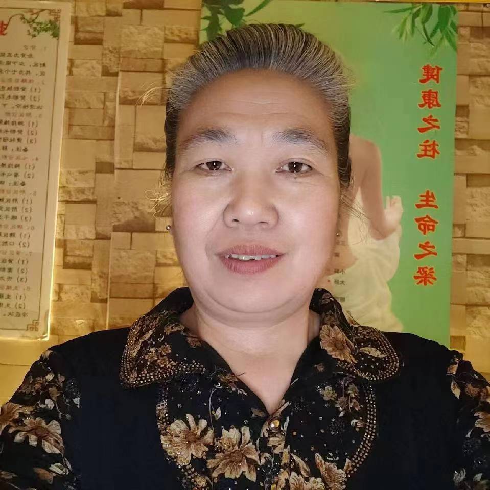 記“心蓮(連)心一家人 真愛文化”發起人谷樹梅