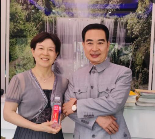 仙寓山泉（龍、壽、佛）硒泉水省代簽約在仙寓山舉行