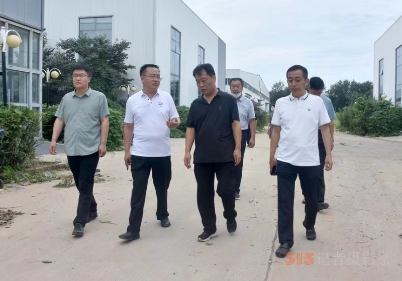 邯山區司法局開展法律進企業，喜迎二十大宣傳活動