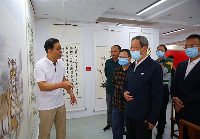 四川舉辦紀念川陜革命根據地創建90周年暨建軍95周年書畫展喜迎二十大