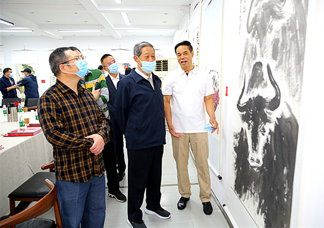 四川舉辦紀念川陜革命根據地創建90周年暨建軍95周年書畫展喜迎二十大