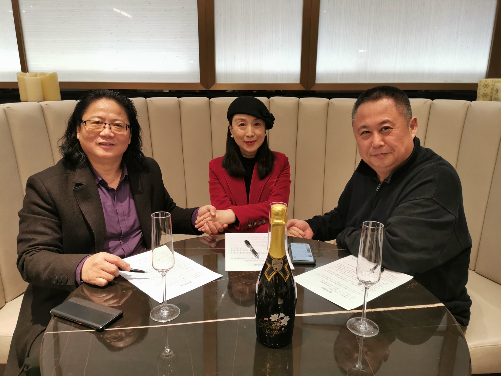 好萊塢中國打造“世界百強名人藝術家影像拍攝工程＂今天正式簽約