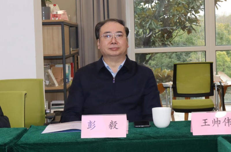 “一帶一路”文化藝術(shù)發(fā)展愿景專(zhuān)家座談會(huì)在上海新虹橋中國(guó)書(shū)法院舉行
