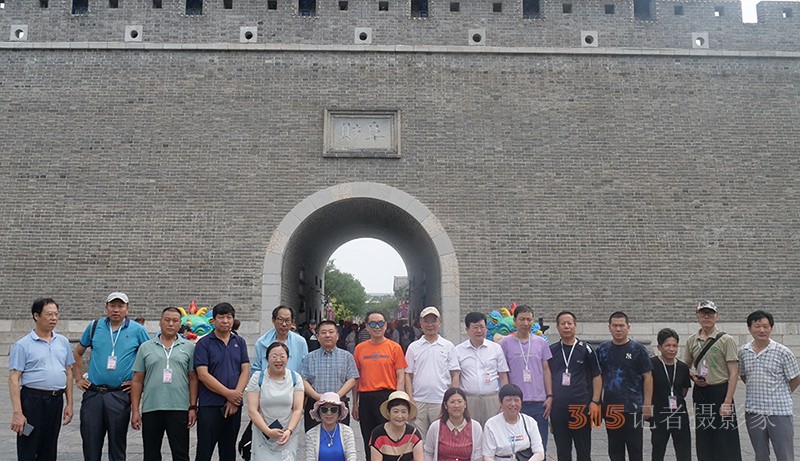 “肝膽相照”正念杯中國文藝名家文學書畫攝影青州采風創作論壇暨頒獎活動成功舉辦