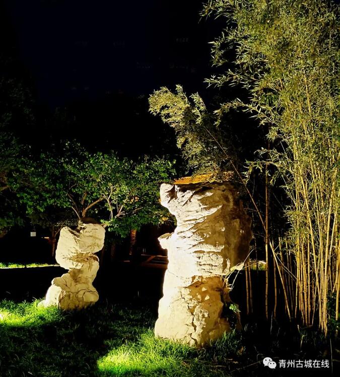 走進這座明清時期的偶園，去擁抱夜幕下的溫柔
