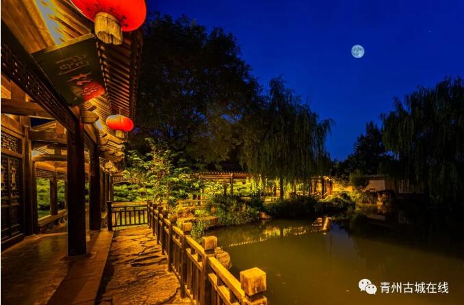 走進這座明清時期的偶園，去擁抱夜幕下的溫柔