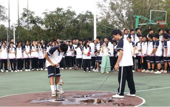 柴時鐘: 創新求進 科技強國 柴時鐘: 創新求進 科技強國