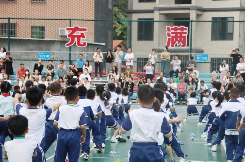 柴時鐘:整合校本資源 踐行大德育觀 創建和美校園 柴時鐘:整合校本資源 踐行大德育觀 創建和美校園