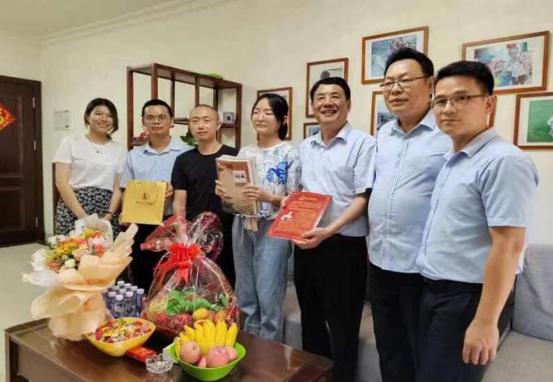 柴時鐘:整合校本資源 踐行大德育觀 創建和美校園 柴時鐘:整合校本資源 踐行大德育觀 創建和美校園