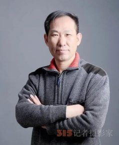 詩人作家、書法家靳新國談寫作的奧秘