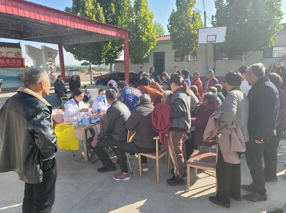 西華縣人民醫院義診活動暖人心 西華縣人民醫院義診活動暖人心