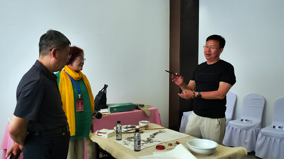 “品讀千年古都，放歌趙王集團” 中國文藝名家走進河北邯鄲采風系列活動成功舉辦