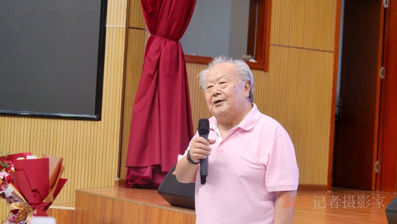 中國人民抗日戰爭暨世界反法西斯戰爭勝利八十周年秦克新作曲趙文媛演唱視頻演播會在淄博舉行