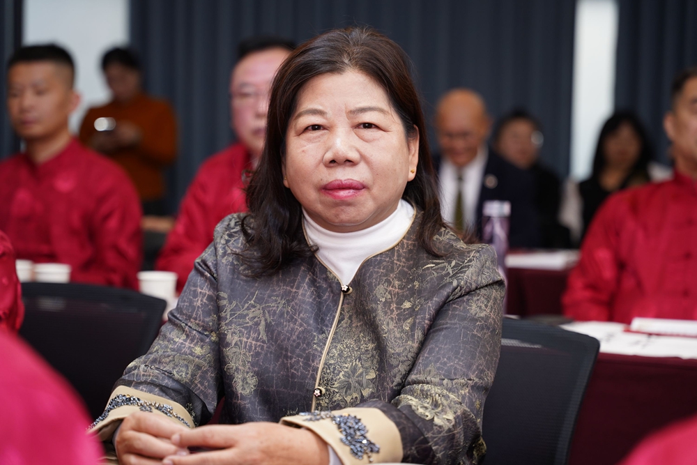 山西杏花國賓酒業攜手紅墻御醫胡維勤，共促養生酒文化傳承創新