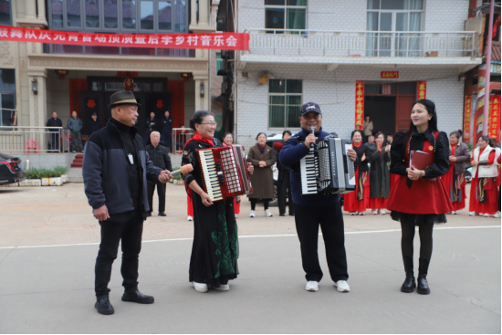 鼓樂歡騰慶元宵 鄉音雅韻潤民心——龍岡女子鼓舞隊慶元宵展演暨鄉村音樂會圓滿舉行